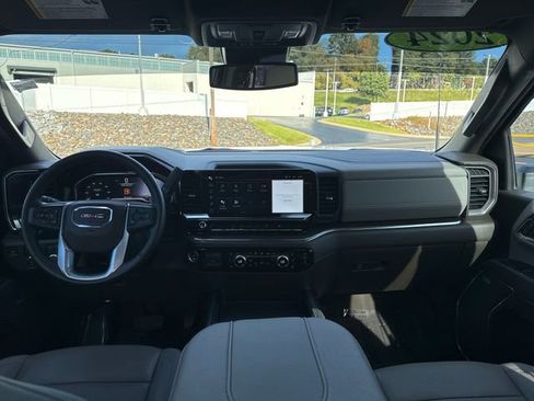 Certified 2024 GMC Sierra 2500 SLT w/ SLT Premium Package image 19