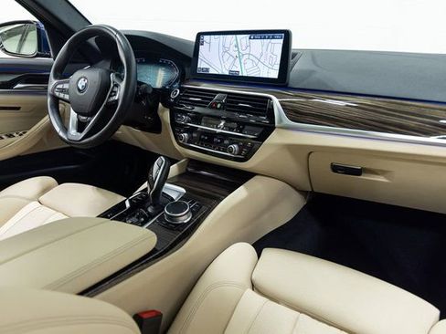 Certified 2022 BMW 540i xDrive w/ Convenience Package image 29