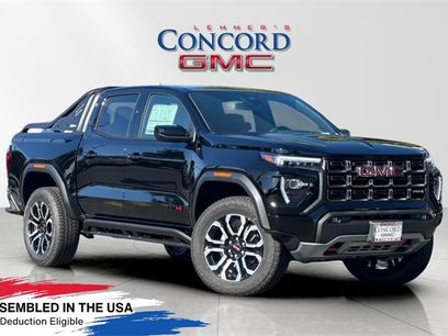 New 2025 GMC Canyon AT4 w/ Nightfall Edition