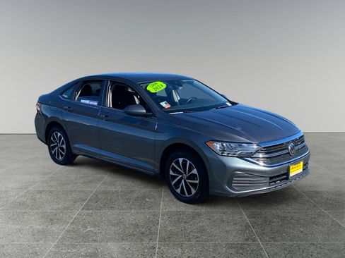 Used 2024 Volkswagen Jetta S image 7