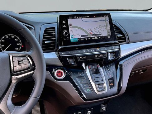 Used 2025 Honda Odyssey Touring image 10
