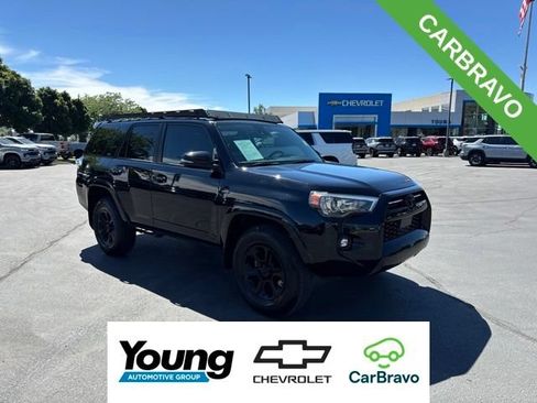 Used 2022 Toyota 4Runner SR5 Premium w/ Moonroof Package AWD/4WD image 1