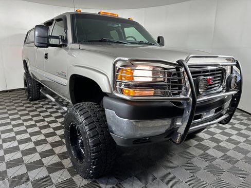 Used 2002 GMC Sierra 2500 4x4 Extended Cab HD w/ Off-Road Skid Plate Pkg image 6