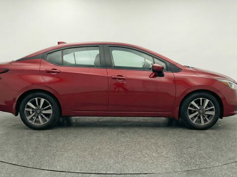 Used 2025 Nissan Versa SV image 11