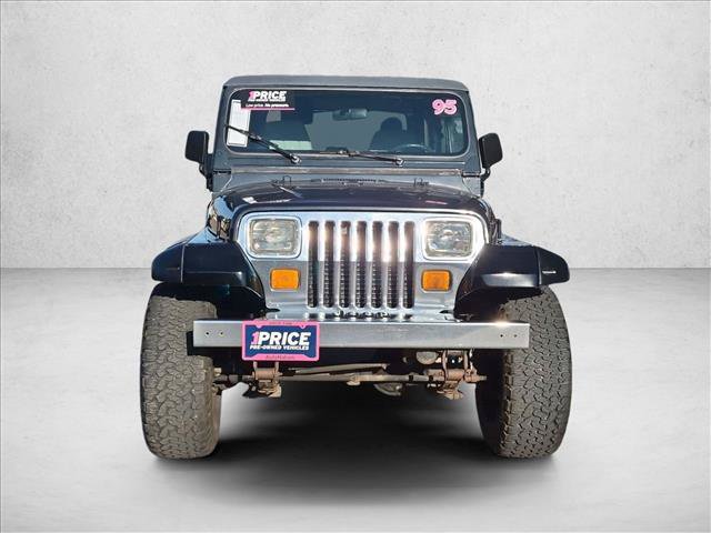 Used 1995 Jeep Wrangler SE AWD/4WD image 2