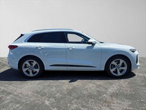 Used 2025 Audi Q5 Prestige AWD/4WD image 3