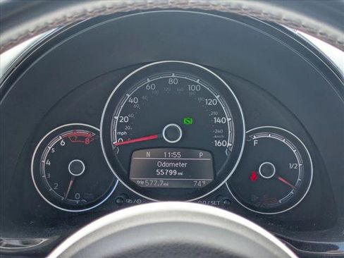 Used 2017 Volkswagen Beetle 1.8T Classic FWD image 10