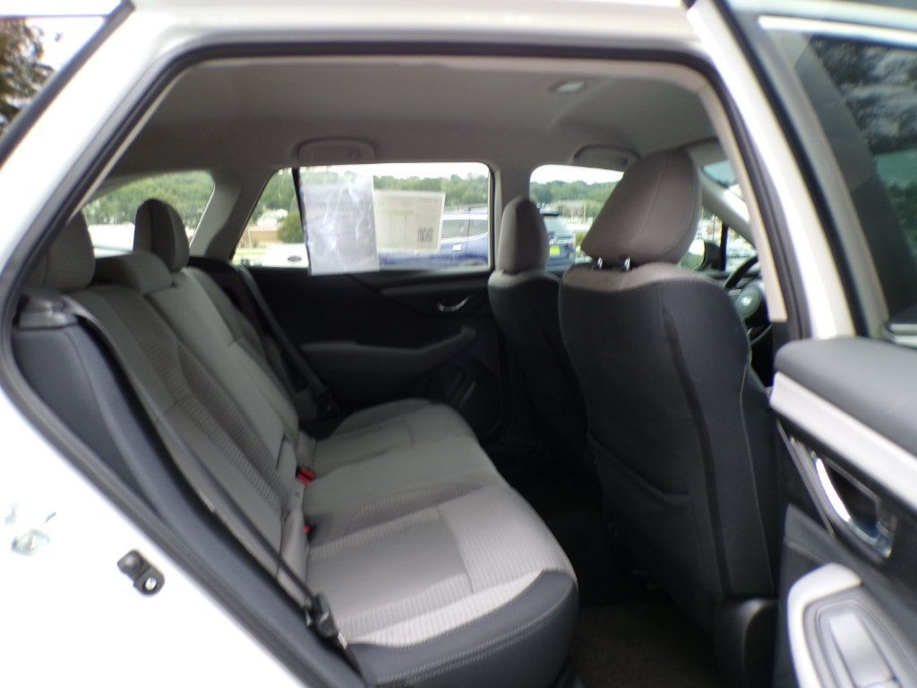 Used 2024 Subaru Outback Premium AWD/4WD image 20