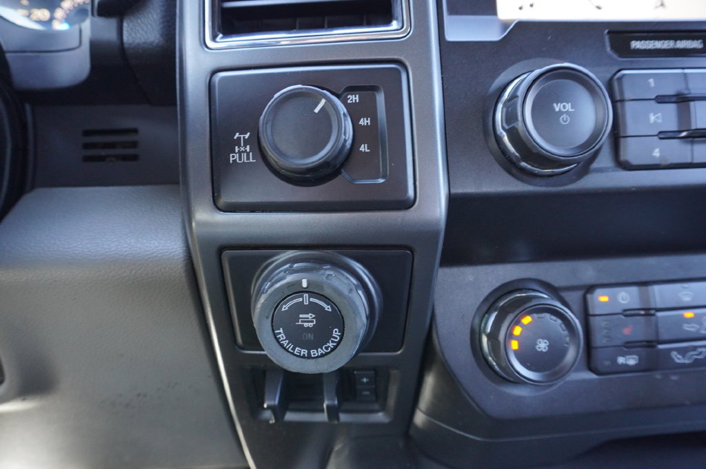 Used 2019 Ford F150 XLT w/ Equipment Group 302A Luxury AWD/4WD image 19
