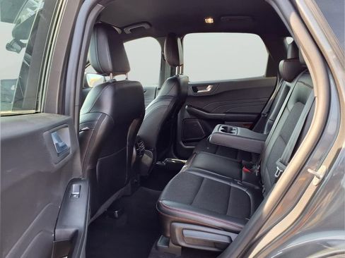 Used 2024 Ford Escape ST-Line w/ Tech Pack #1 AWD/4WD image 11