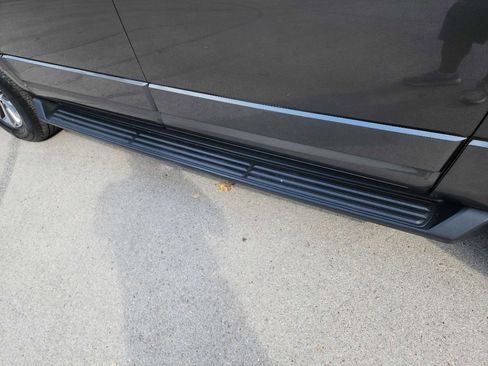 Used 2017 Ford Expedition EL XLT image 13