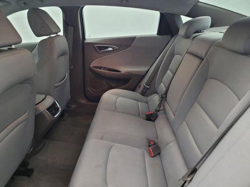 Used 2021 Chevrolet Malibu LT FWD image 18
