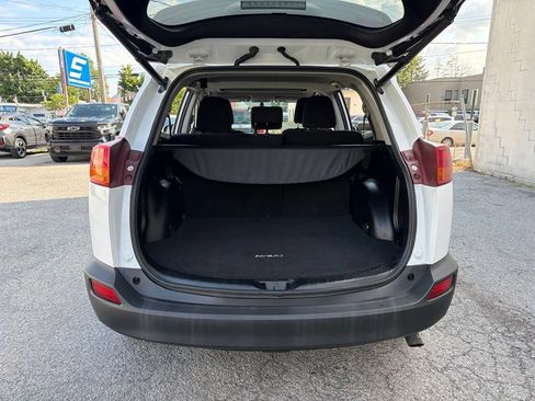 Used 2015 Toyota RAV4 XLE AWD/4WD image 8