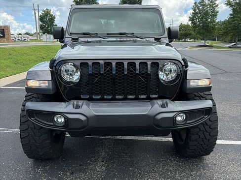 Used 2022 Jeep Gladiator Sport AWD/4WD image 2