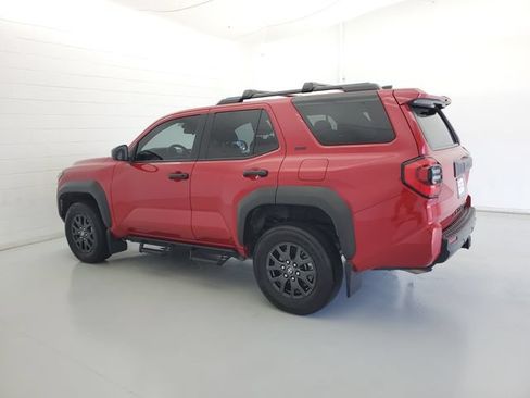 Used 2025 Toyota 4Runner SR5 AWD/4WD image 7
