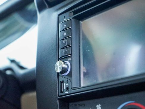 Used 2002 Jeep Wrangler Sahara image 40