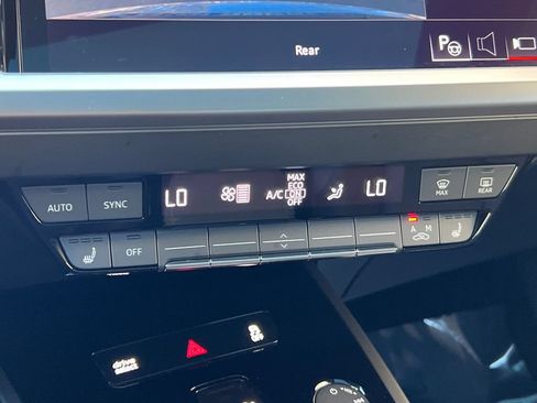 Used 2024 Audi Q4 e-tron Premium Plus AWD/4WD image 27