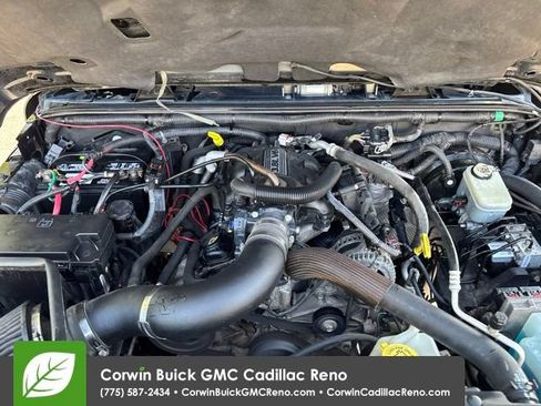 Used 2010 Jeep Wrangler Unlimited Rubicon w/ Dual Top Group AWD/4WD image 31