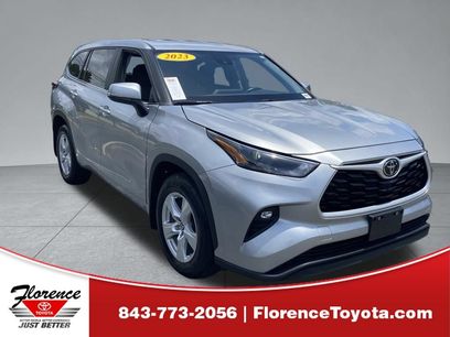 Used 2023 Toyota Highlander LE