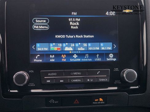 Used 2024 Nissan Frontier SV image 17