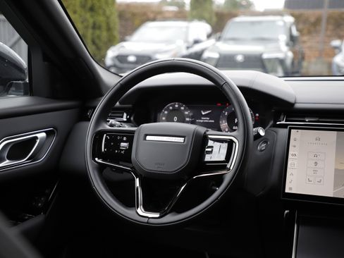 Certified 2026 Land Rover Range Rover Velar Dynamic SE AWD/4WD image 19