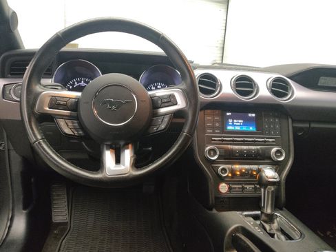 Used 2016 Ford Mustang Coupe RWD image 22