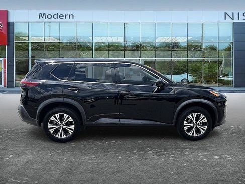 Certified 2021 Nissan Rogue SV AWD/4WD image 4