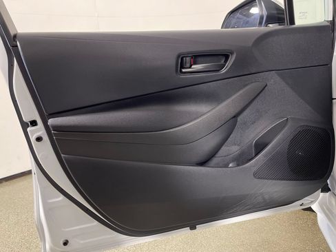 Certified 2025 Toyota Corolla LE FWD image 17