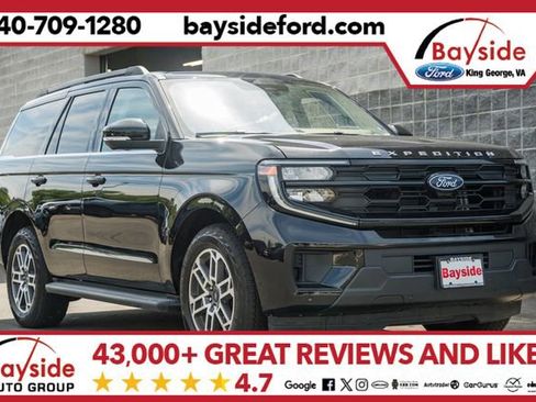 Used 2025 Ford Expedition Active AWD/4WD image 1
