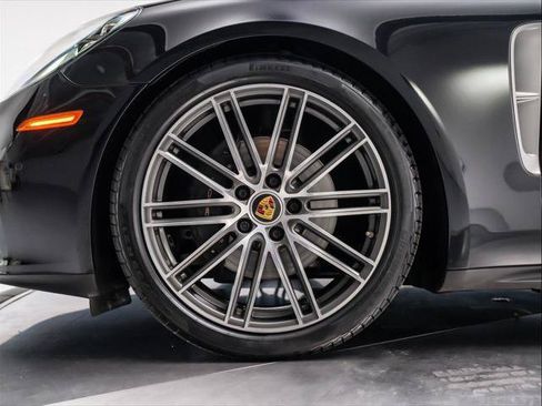 Used 2023 Porsche Panamera Platinum Edition RWD image 13