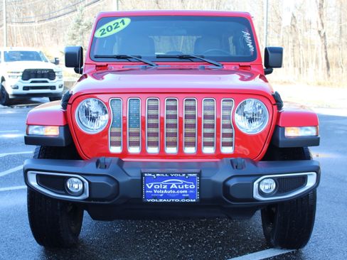 Certified 2021 Jeep Wrangler Unlimited Sahara w/ Cold Weather Group image 22