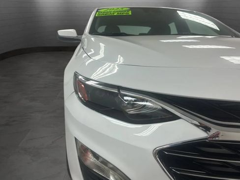 Used 2025 Chevrolet Malibu LT FWD image 33