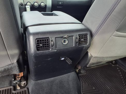 Used 2021 Toyota Tundra SR5 w/ SR5 Upgrade Package AWD/4WD image 12