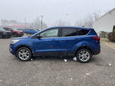 Used 2019 Ford Escape SE image 7