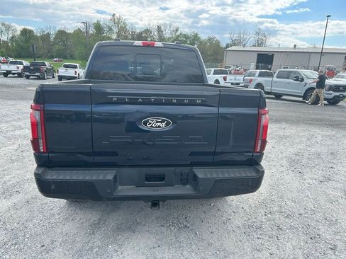 Used 2025 Ford F150 Platinum image 9