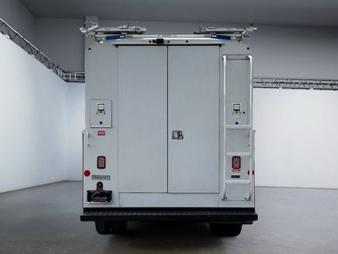 Used 2023 Ford Transit 350 w/ Interior Upgrade Package image 4