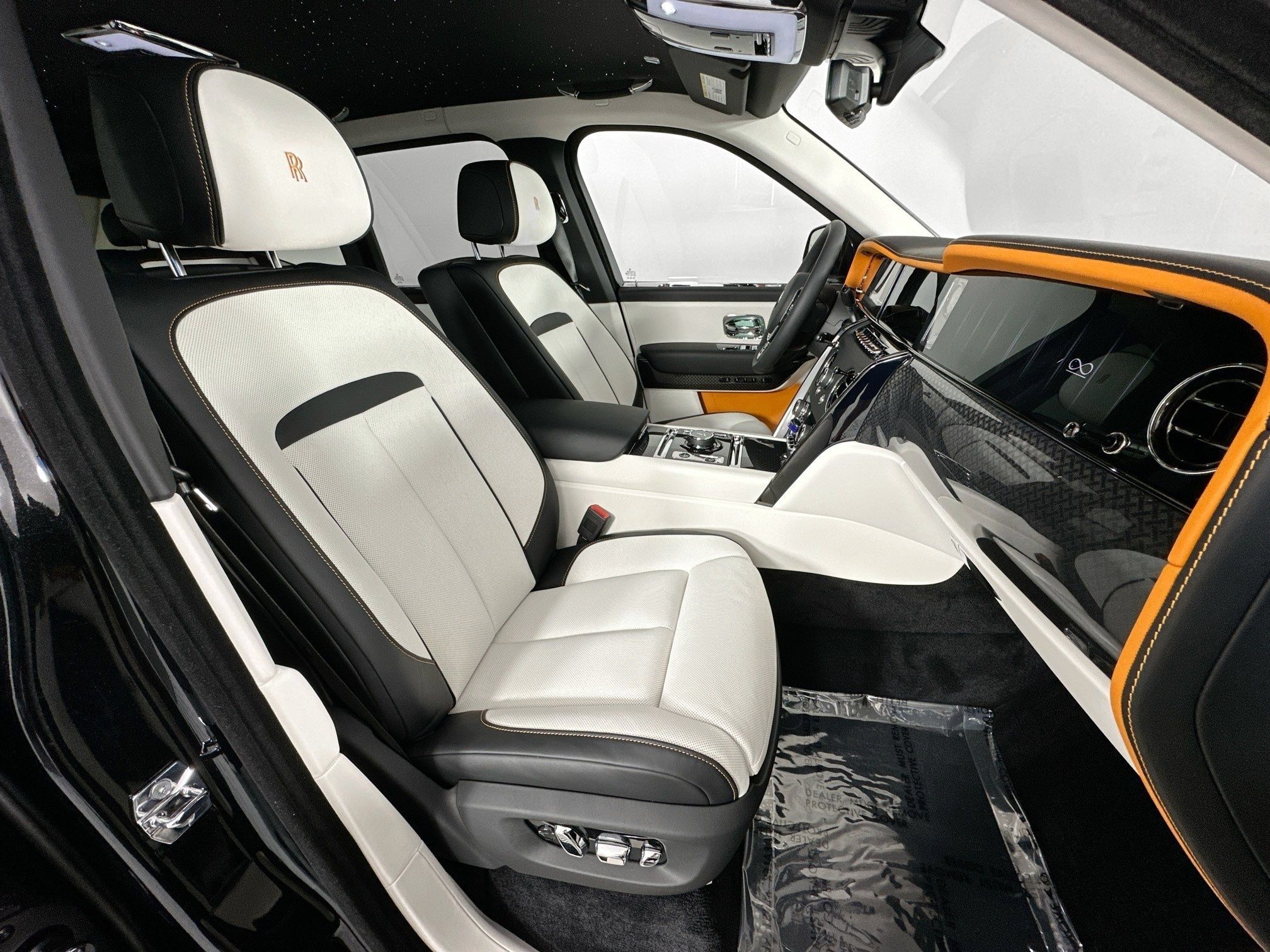 New 2026 Rolls-Royce Cullinan Black Badge AWD/4WD image 27
