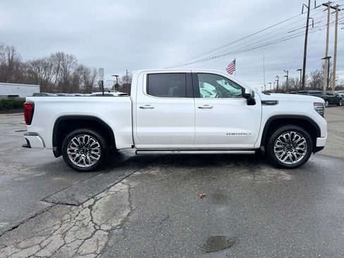 Used 2025 GMC Sierra 1500 Denali Ultimate AWD/4WD image 7