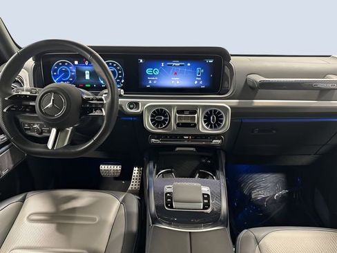 Used 2025 Mercedes-Benz G 580 w/ EQ Technology image 12
