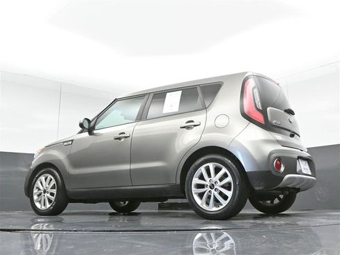 Used 2019 Kia Soul + FWD image 35