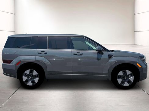 New 2026 Hyundai Santa Fe SE FWD image 9
