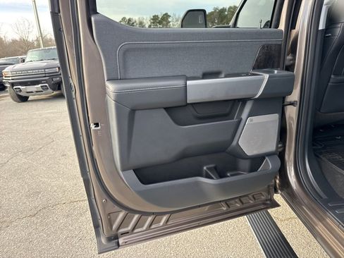 Used 2023 Ford F350 Lariat w/ Lariat Ultimate Package image 30