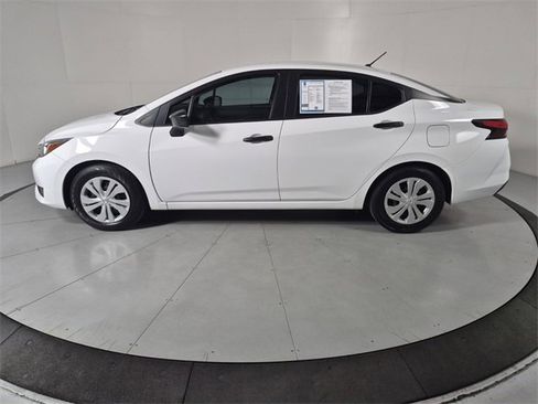 Used 2023 Nissan Versa S w/ Electronics Package image 2