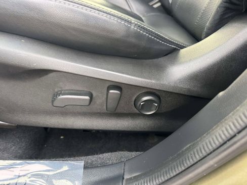 Used 2022 Subaru Forester Touring image 23