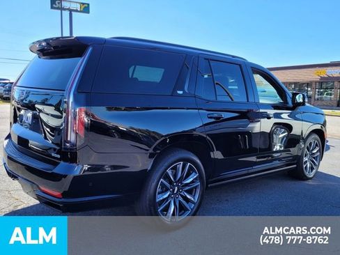 Used 2023 Cadillac Escalade Sport Platinum image 13
