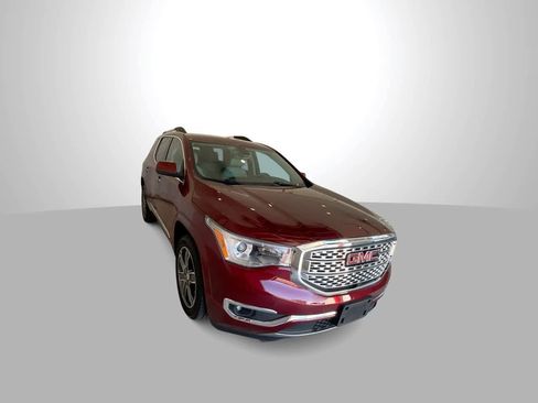 Used 2018 GMC Acadia Denali w/ Technology Package image 2