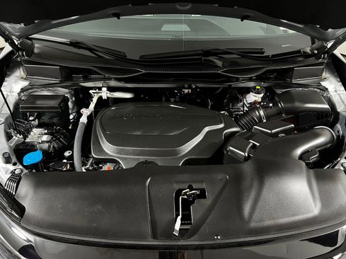 Used 2025 Honda Odyssey EX-L image 9