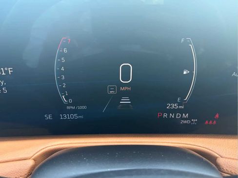Certified 2025 Cadillac XT4 Sport AWD/4WD image 14