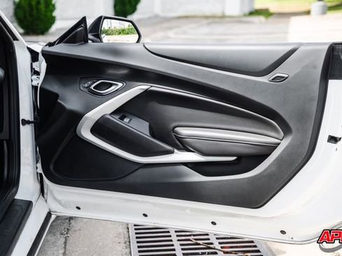 Used 2019 Chevrolet Camaro SS RWD image 70