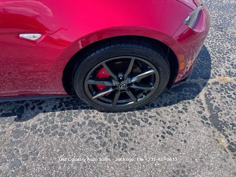 Used 2017 MAZDA MX-5 Miata RF Club RWD image 17